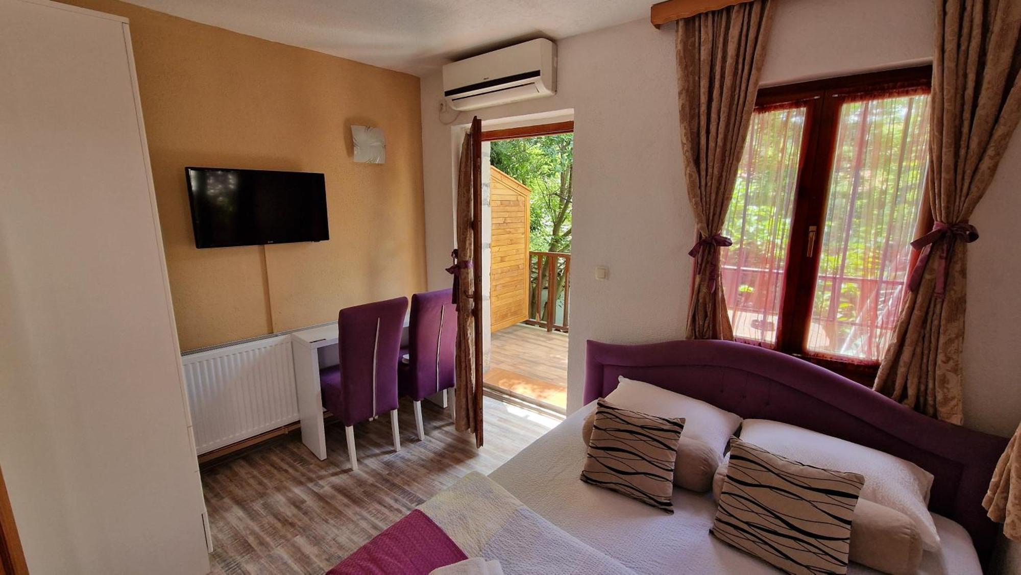 Pansion Oscar Summer Garden Мостар Екстер'єр фото