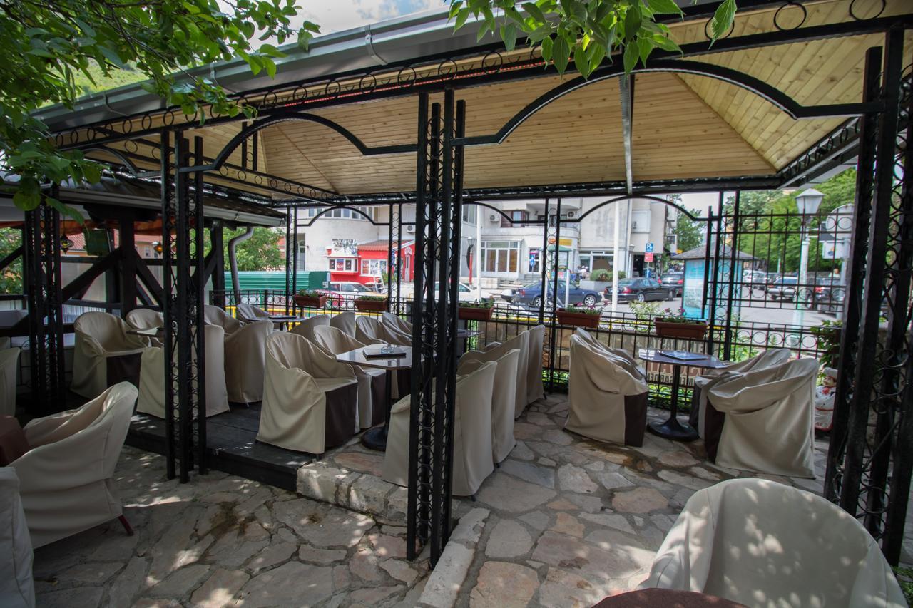 Pansion Oscar Summer Garden Мостар Екстер'єр фото